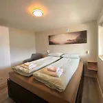 Cozy Basement Διαμέρισμα Ålesund