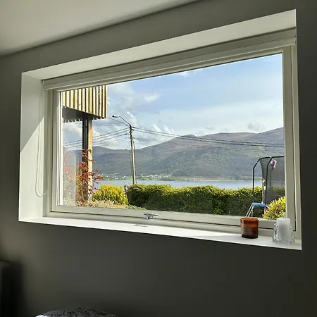 Cozy Basement Apartment *